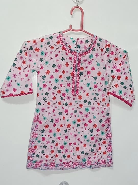 Girls embroidered pink suit thumbnail 1