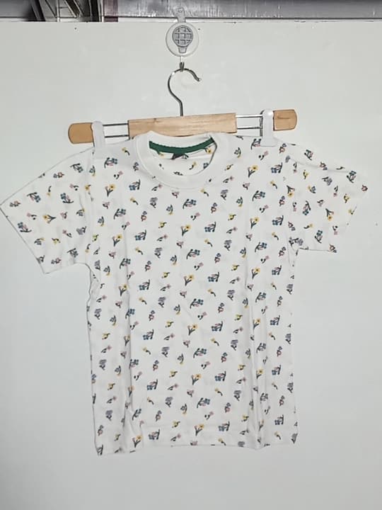 White floral jersy suit